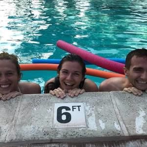 Meet your Posher, Ellie